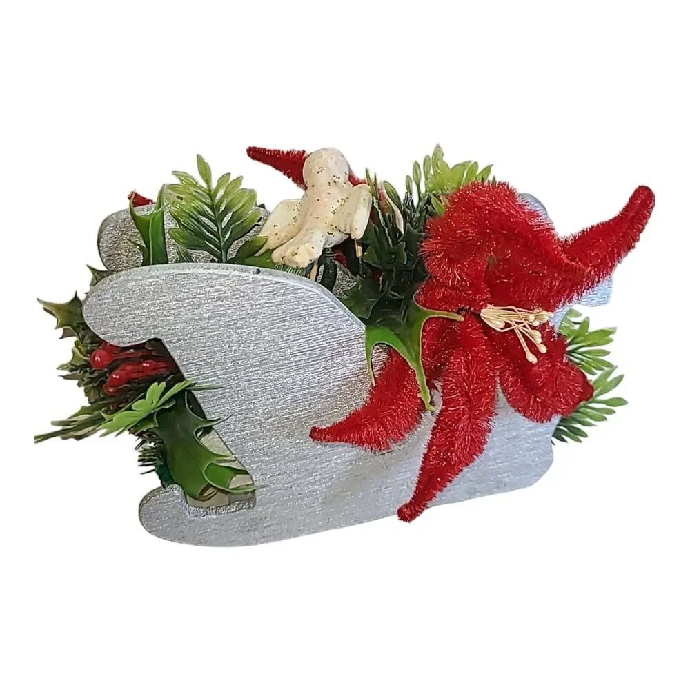 Vintage Kitsch Handmade Christmas Flower Arrangement Centerpiece 8
